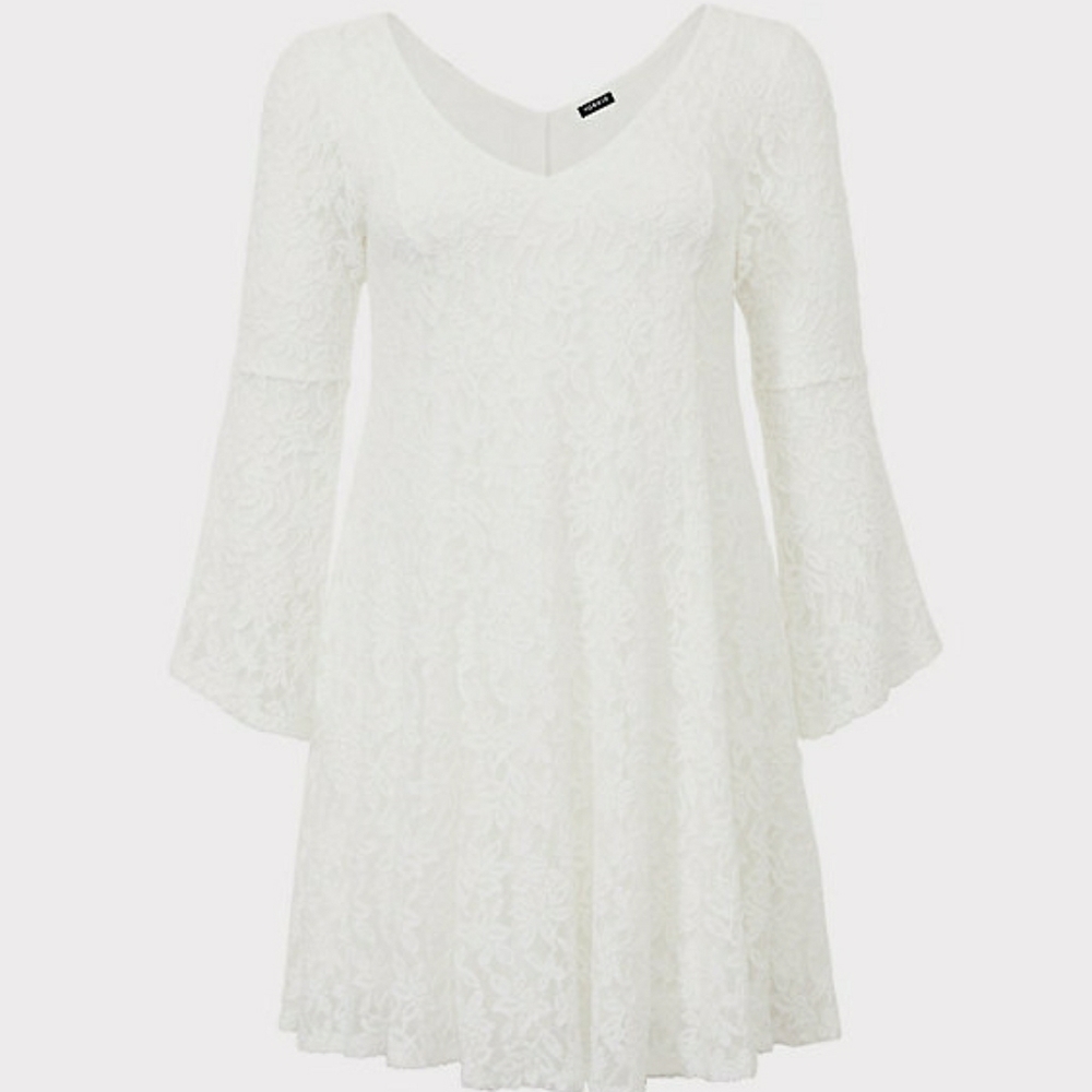 Ivory Lace Bell Sleeve Trapeze Dress